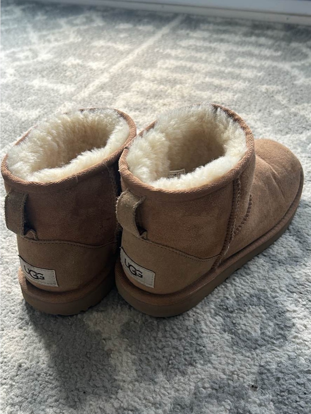 UGG Kids Mini Sheepskin Boots - Chestnut Brown